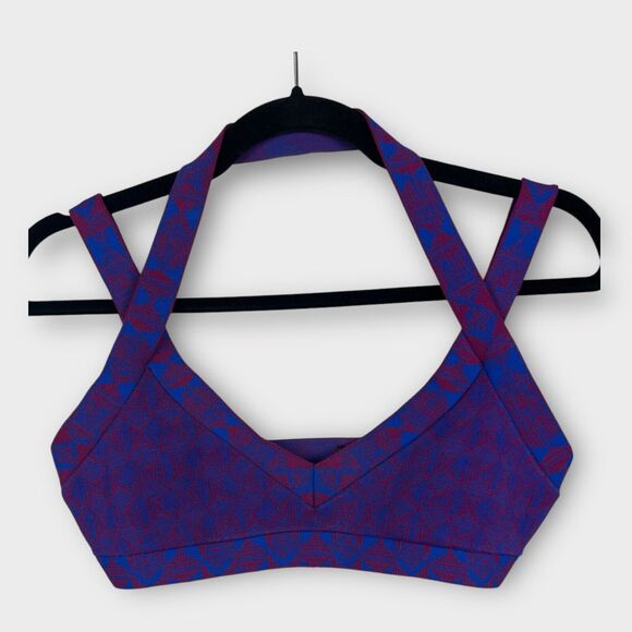 BCBGMAXAZRIA KIANA Geometric Jacquard Cropped Top Size Medium NWT Blue Red - Picture 3 of 9